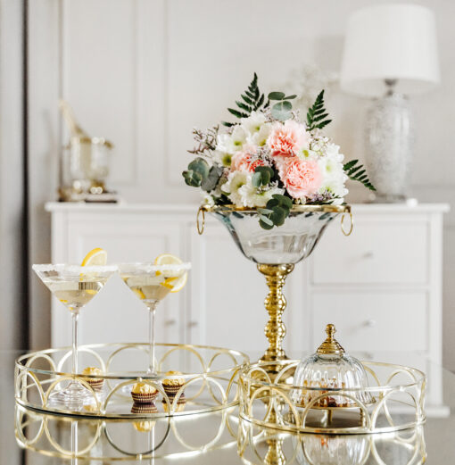 KIT-TWO-ROUND-TAC-with-glass-and-metal-in-gold-color-salon