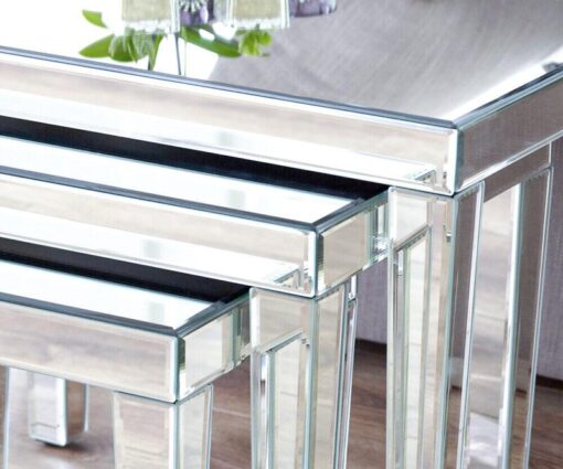 tables-supporting-luxury-tables-3in1-do-saloon-scene